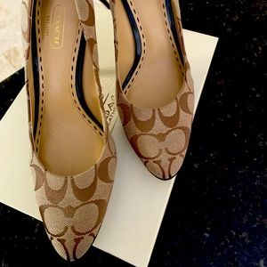 Coach size 8 women’s heels- pre owned.